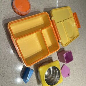 Omie Lunch Box - Sunshine Color with Dip Box